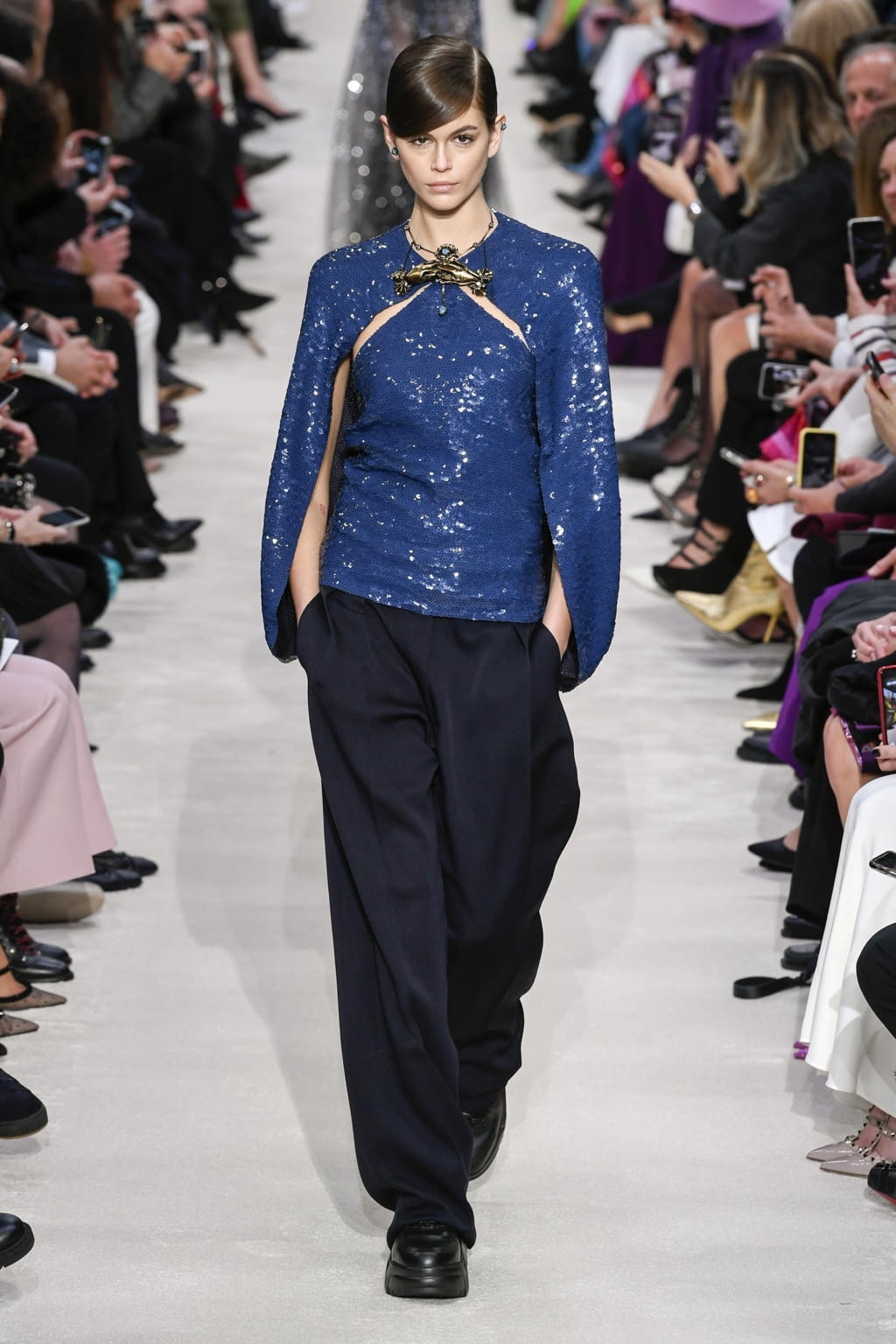 Fashion Week Paris Fall/Winter 2020 look 75 de la collection Valentino womenswear