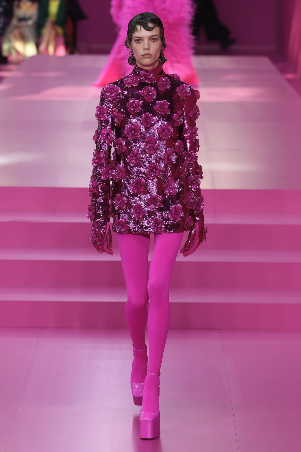 Fashion Week Paris Fall/Winter 2022 look 77 de la collection Valentino womenswear