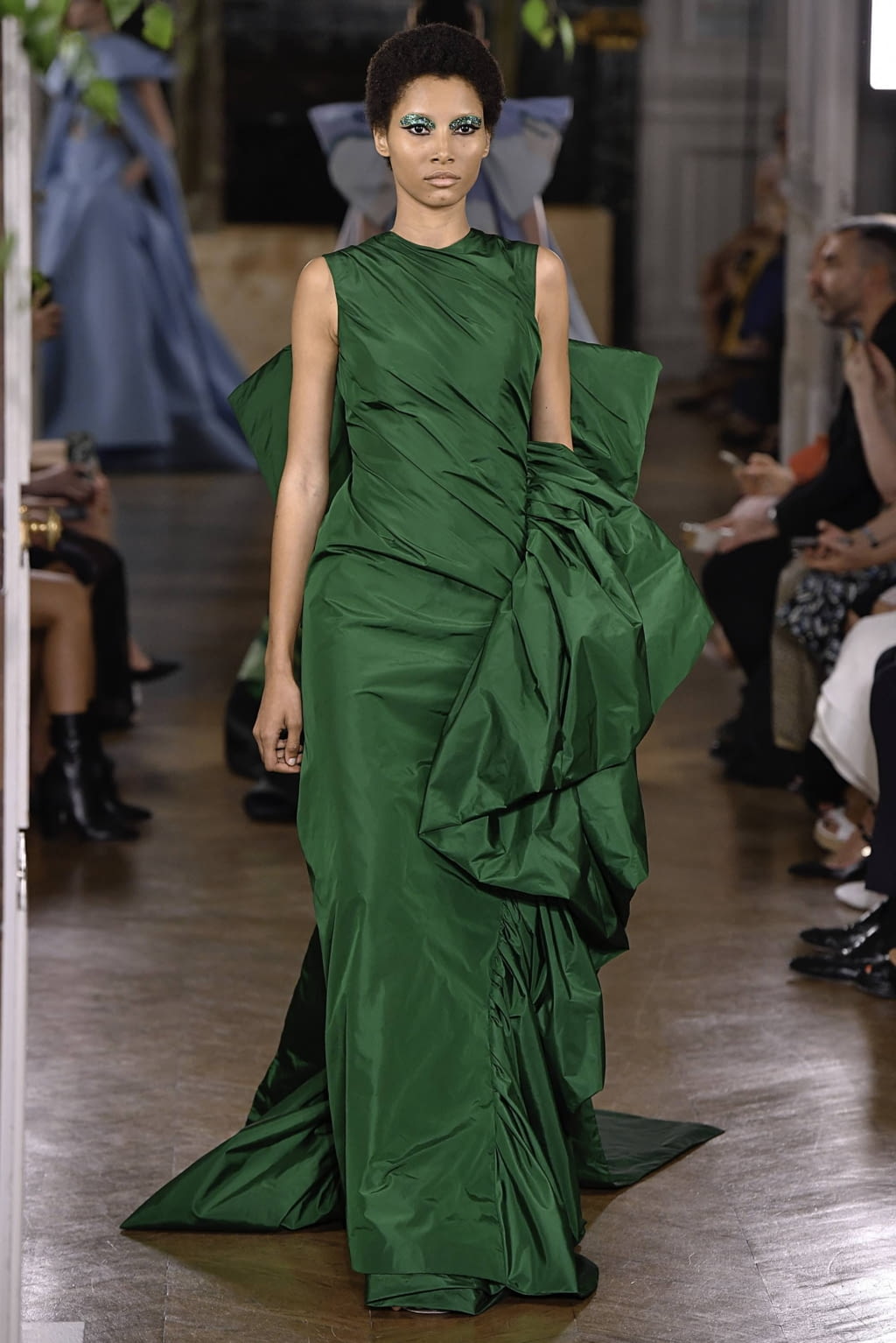 Fashion Week Paris Fall/Winter 2019 look 80 from the Valentino collection couture