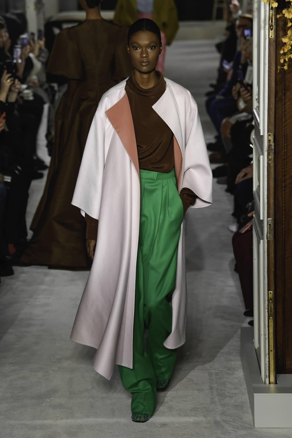 Fashion Week Paris Spring/Summer 2019 look 10 from the Valentino collection couture
