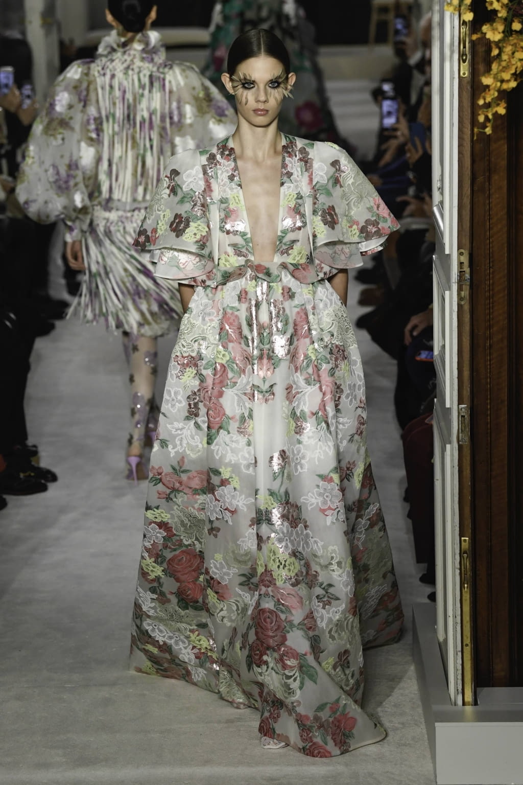 Fashion Week Paris Spring/Summer 2019 look 42 from the Valentino collection couture