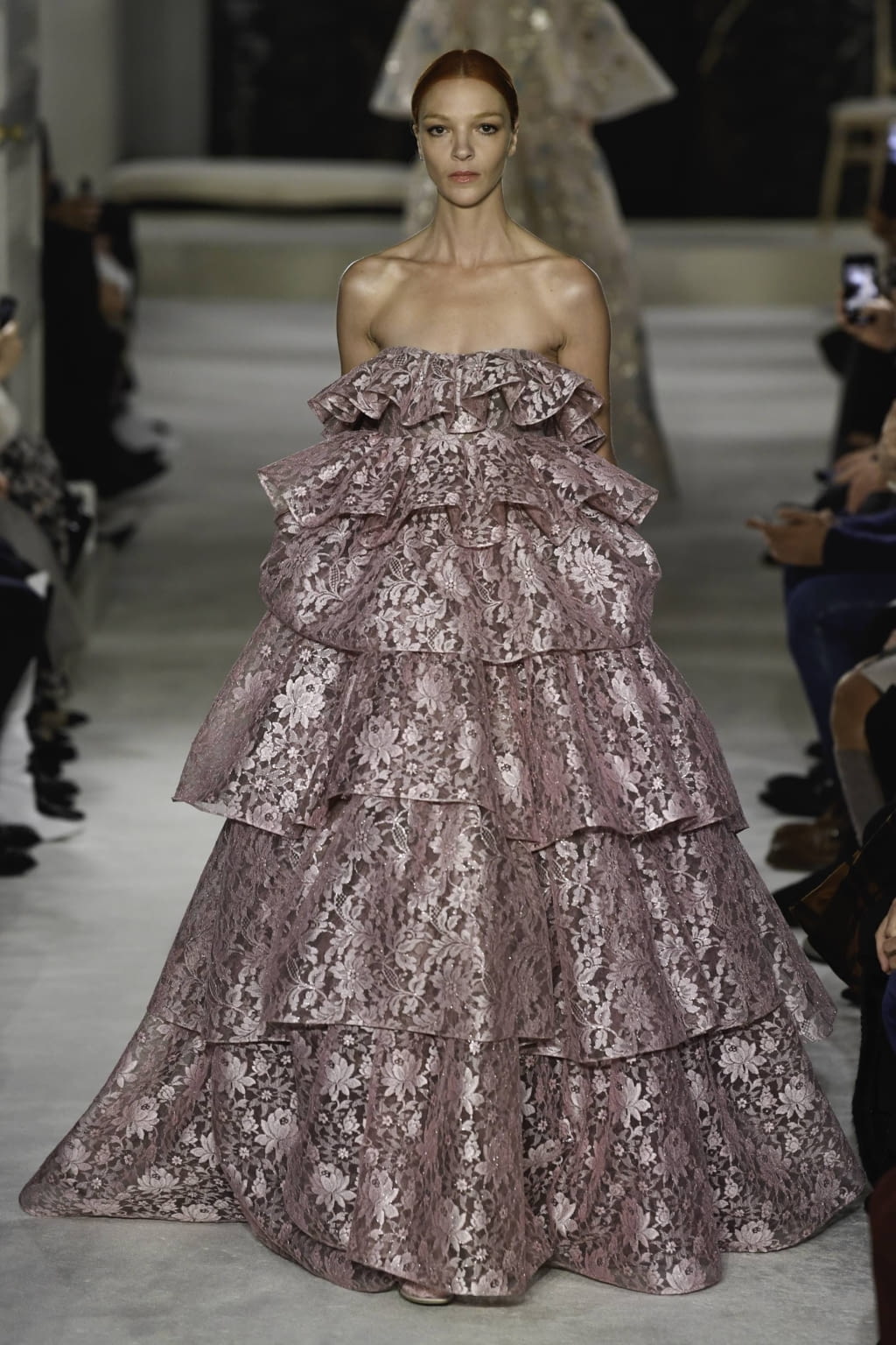Fashion Week Paris Spring/Summer 2019 look 45 from the Valentino collection couture