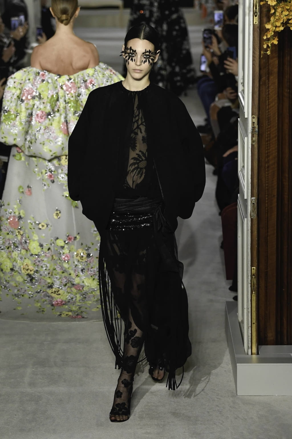 Fashion Week Paris Spring/Summer 2019 look 48 from the Valentino collection 高级定制