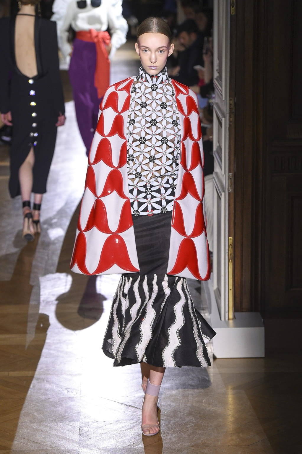 Fashion Week Paris Spring/Summer 2020 look 4 from the Valentino collection couture