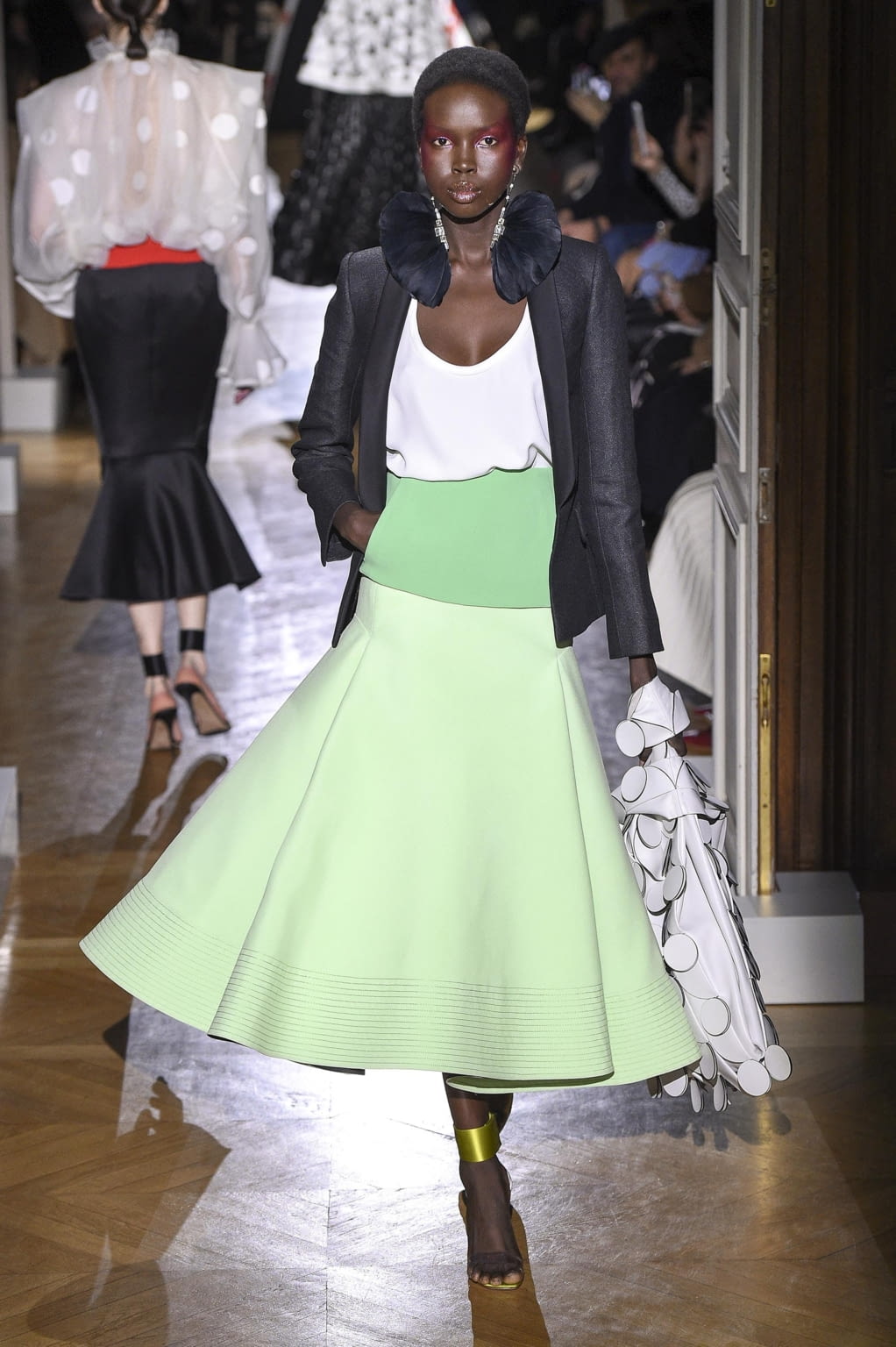 Fashion Week Paris Spring/Summer 2020 look 7 de la collection Valentino couture