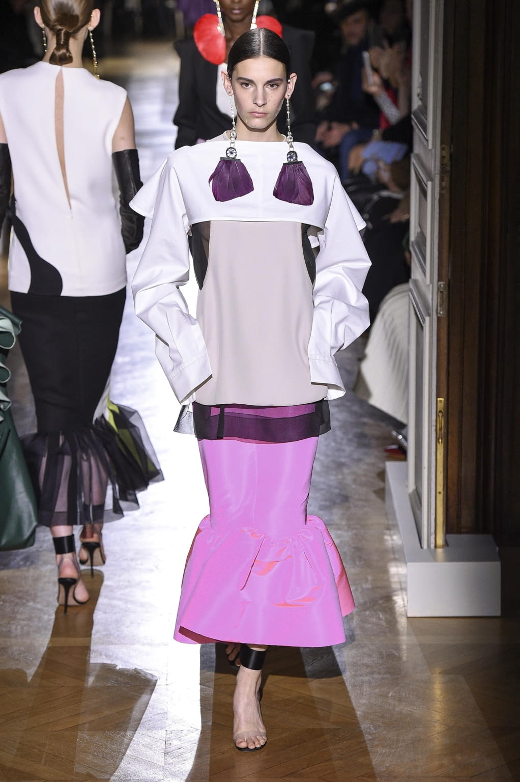 Fashion Week Paris Spring/Summer 2020 look 11 de la collection Valentino couture
