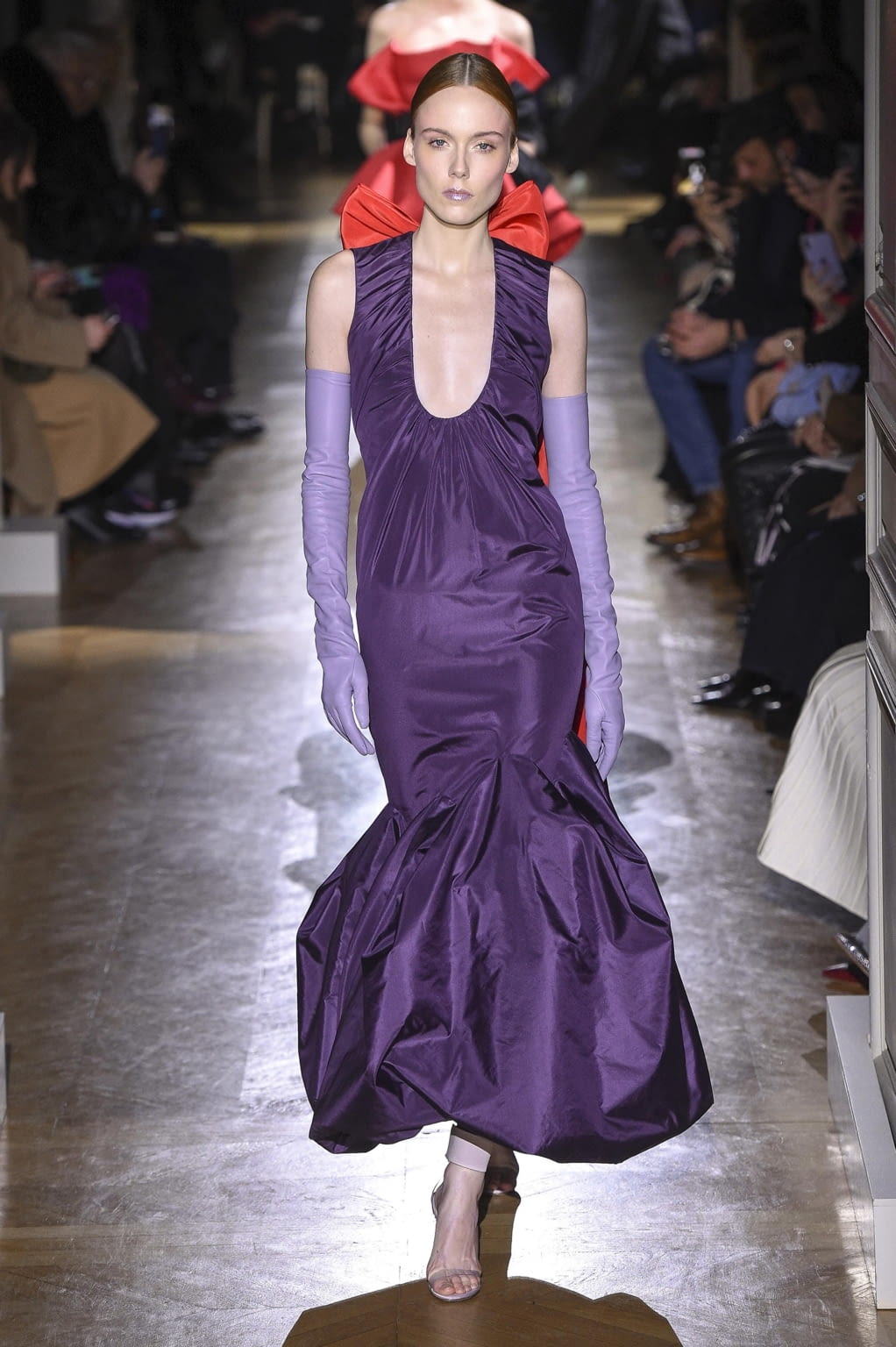 Fashion Week Paris Spring/Summer 2020 look 13 de la collection Valentino couture