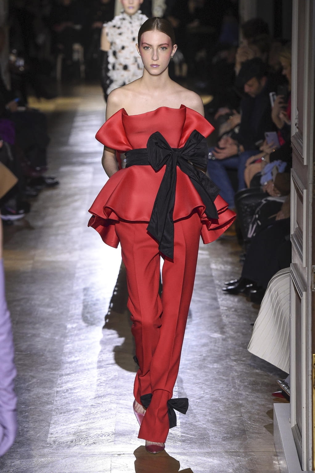 Fashion Week Paris Spring/Summer 2020 look 14 from the Valentino collection couture