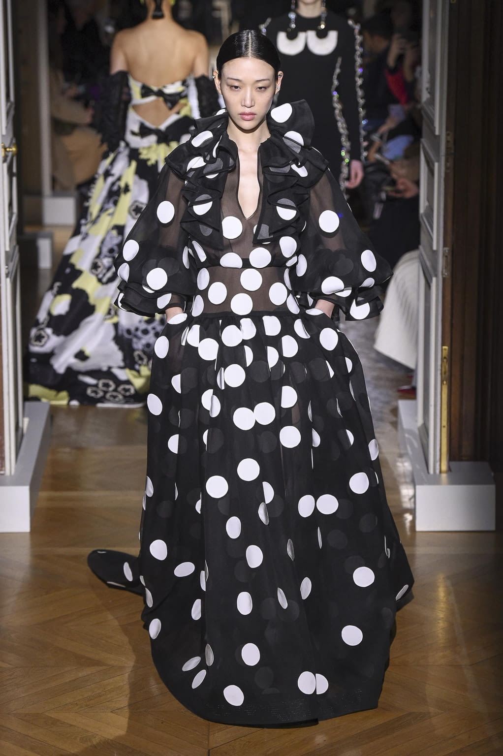 Fashion Week Paris Spring/Summer 2020 look 49 from the Valentino collection couture