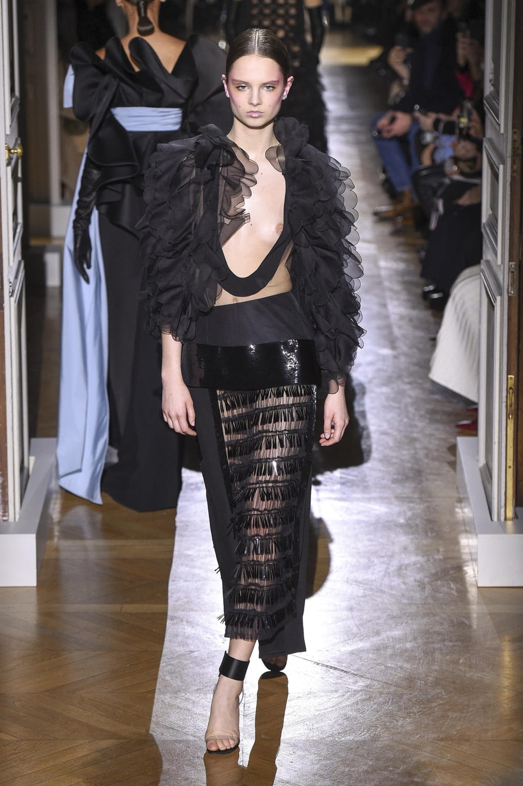 Fashion Week Paris Spring/Summer 2020 look 63 de la collection Valentino couture