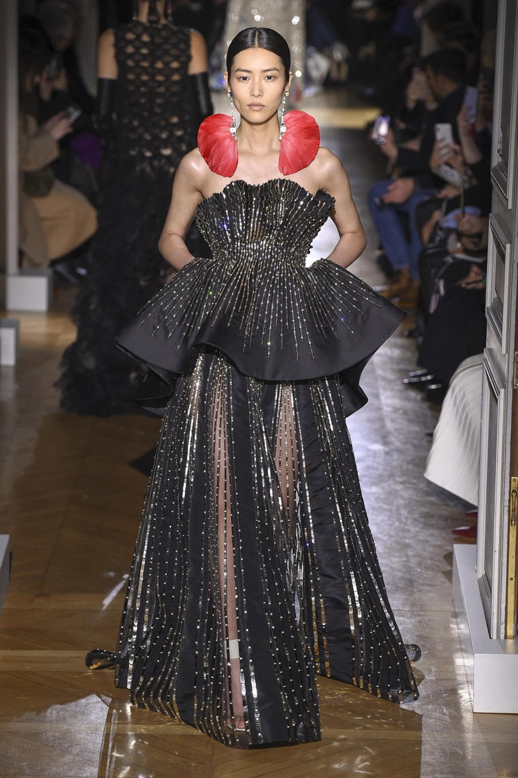 Fashion Week Paris Spring/Summer 2020 look 65 de la collection Valentino couture