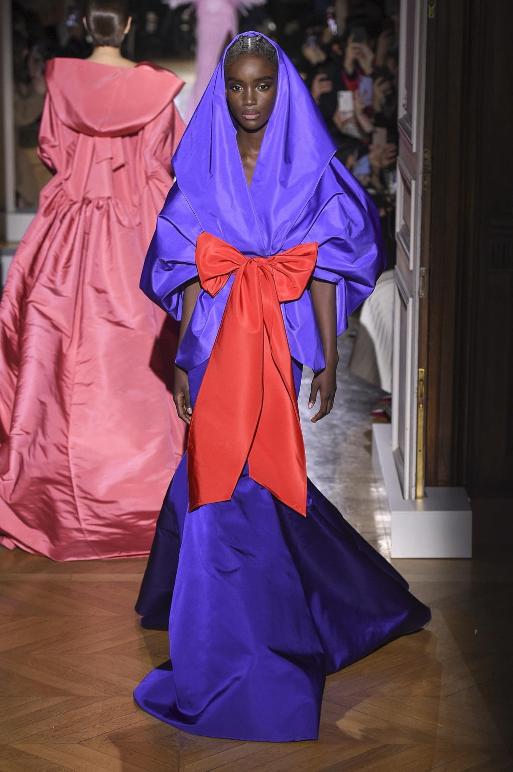 Fashion Week Paris Spring/Summer 2020 look 73 from the Valentino collection 高级定制