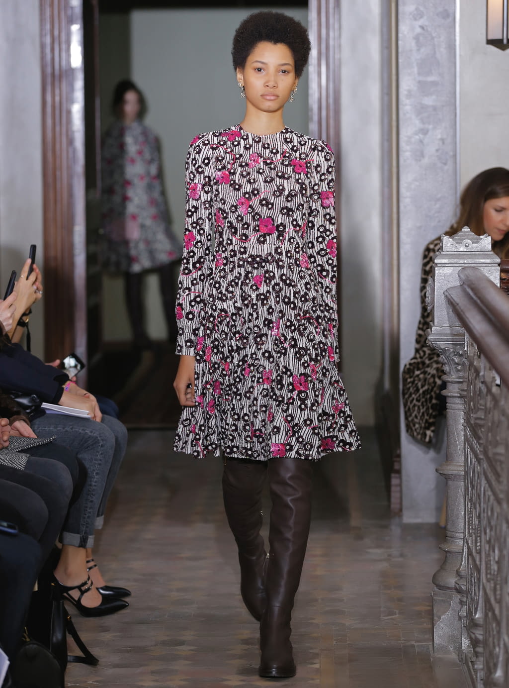 Fashion Week Paris Pre-Fall 2017 look 15 from the Valentino collection womenswear