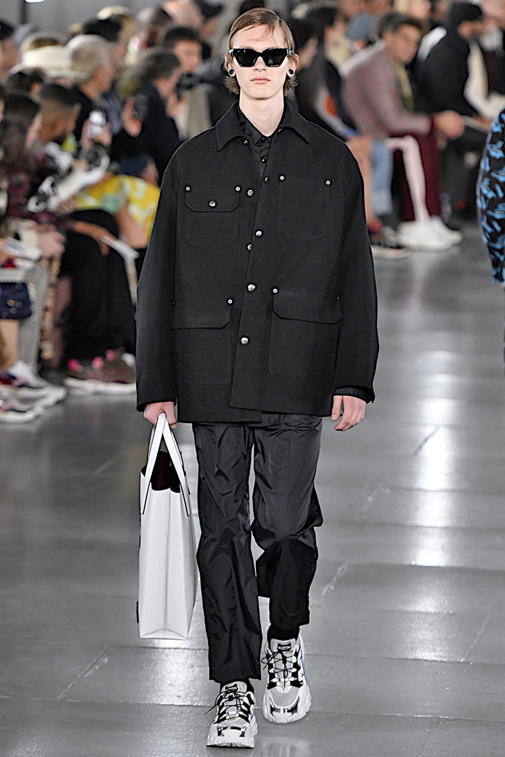 Fashion Week Paris Fall/Winter 2019 look 33 from the Valentino collection 男装