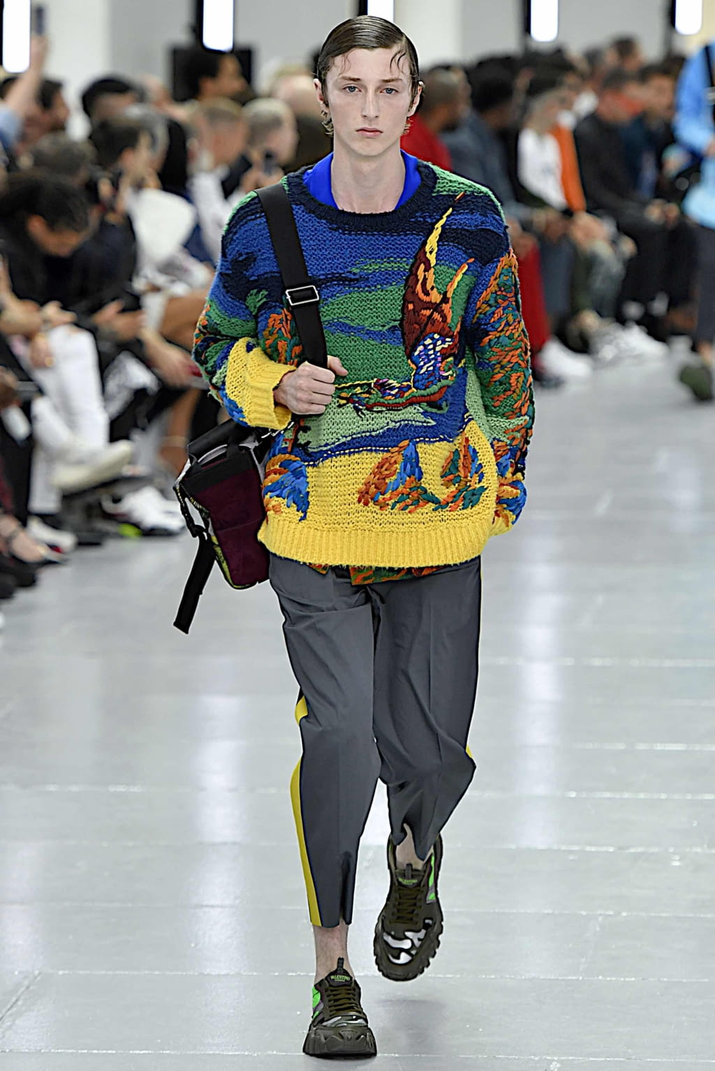 Fashion Week Paris Spring/Summer 2020 look 45 from the Valentino collection 男装