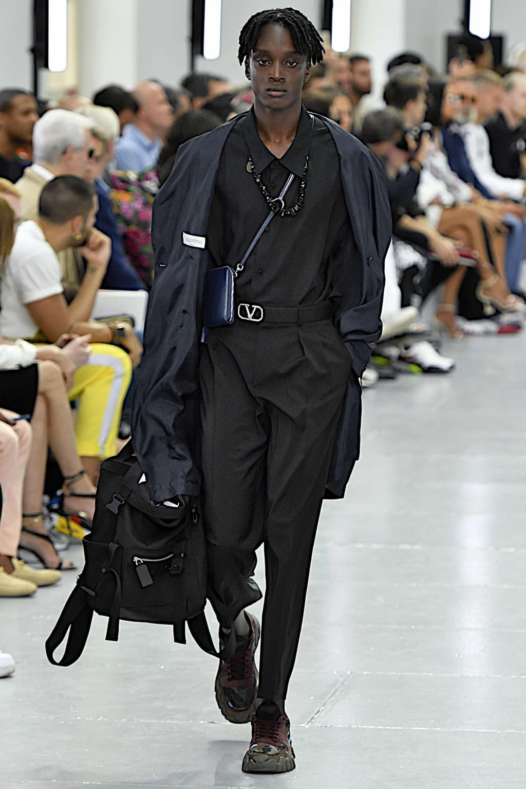 Fashion Week Paris Spring/Summer 2020 look 37 from the Valentino collection menswear