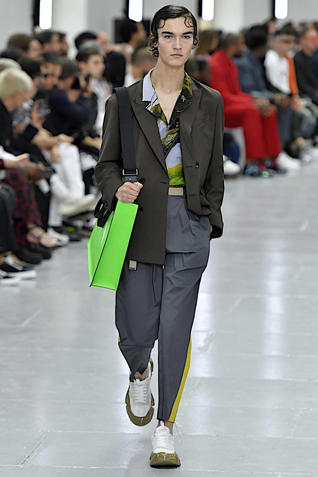 Fashion Week Paris Spring/Summer 2020 look 44 from the Valentino collection menswear
