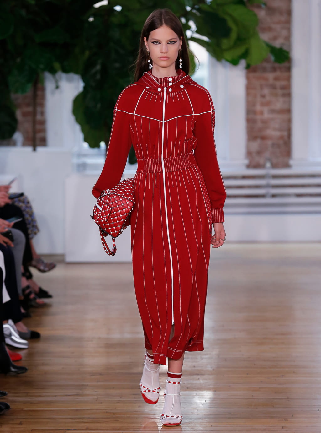 Fashion Week Paris Resort 2018 look 1 from the Valentino collection womenswear