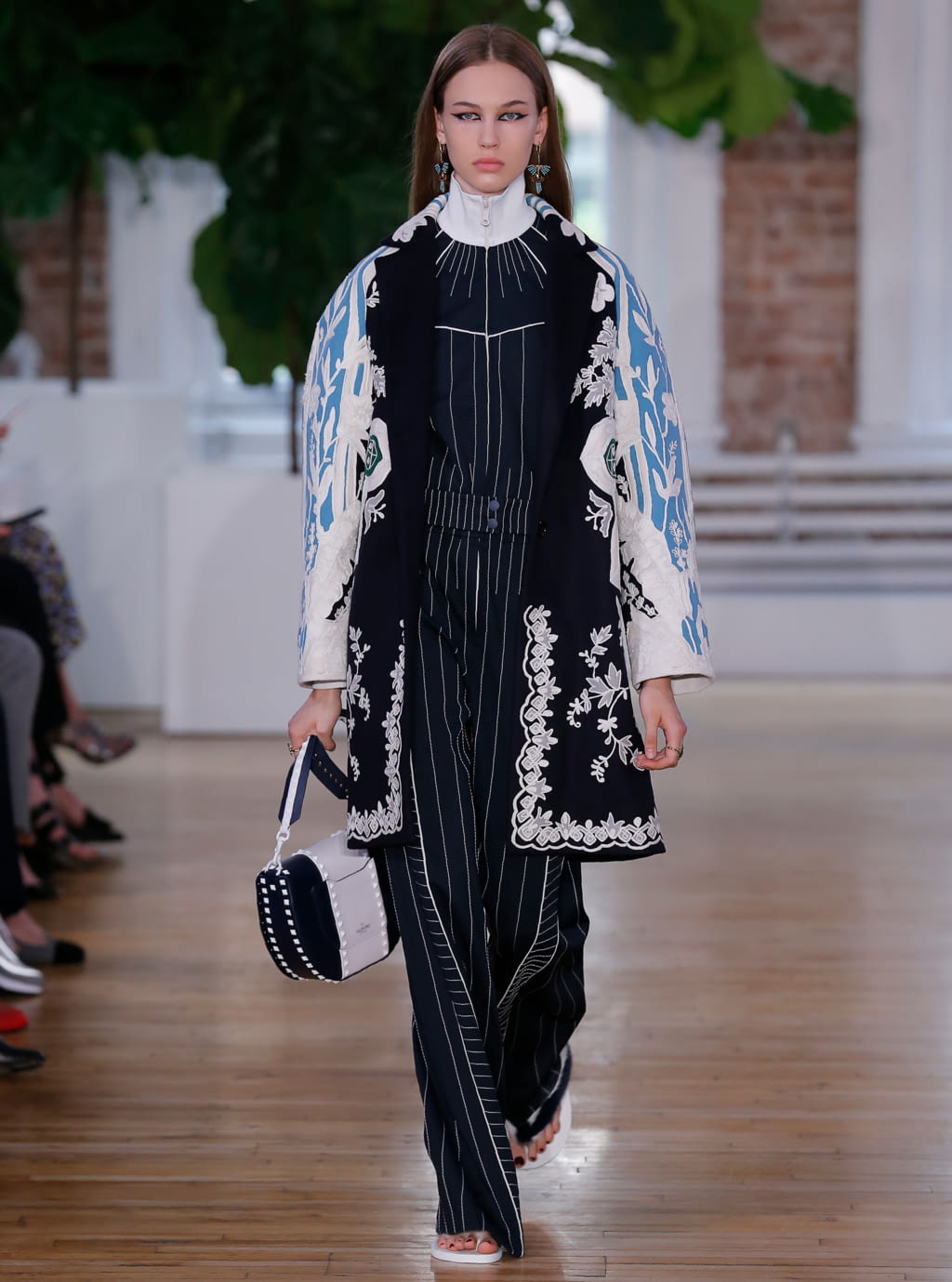 Fashion Week Paris Resort 2018 look 5 from the Valentino collection womenswear