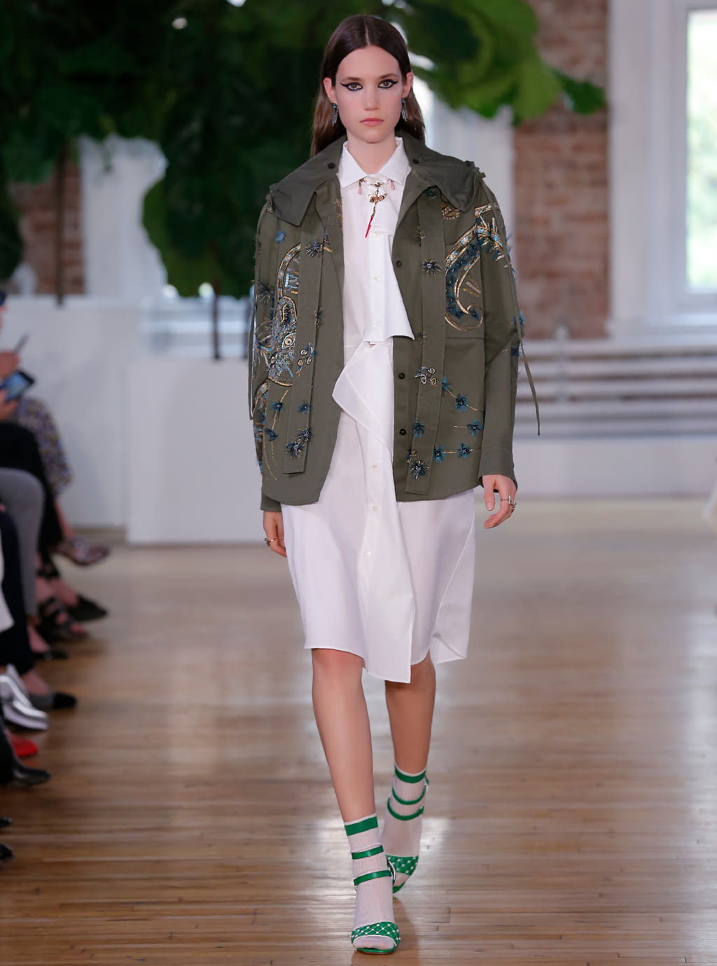 Fashion Week Paris Resort 2018 look 39 from the Valentino collection womenswear