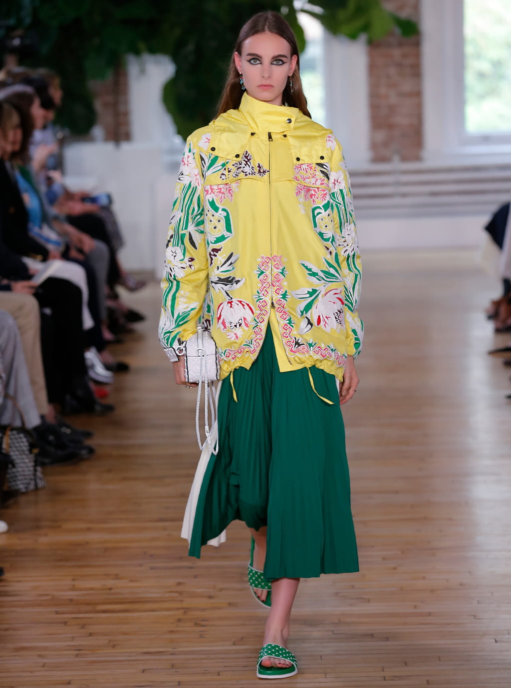 Fashion Week Paris Resort 2018 look 49 from the Valentino collection womenswear