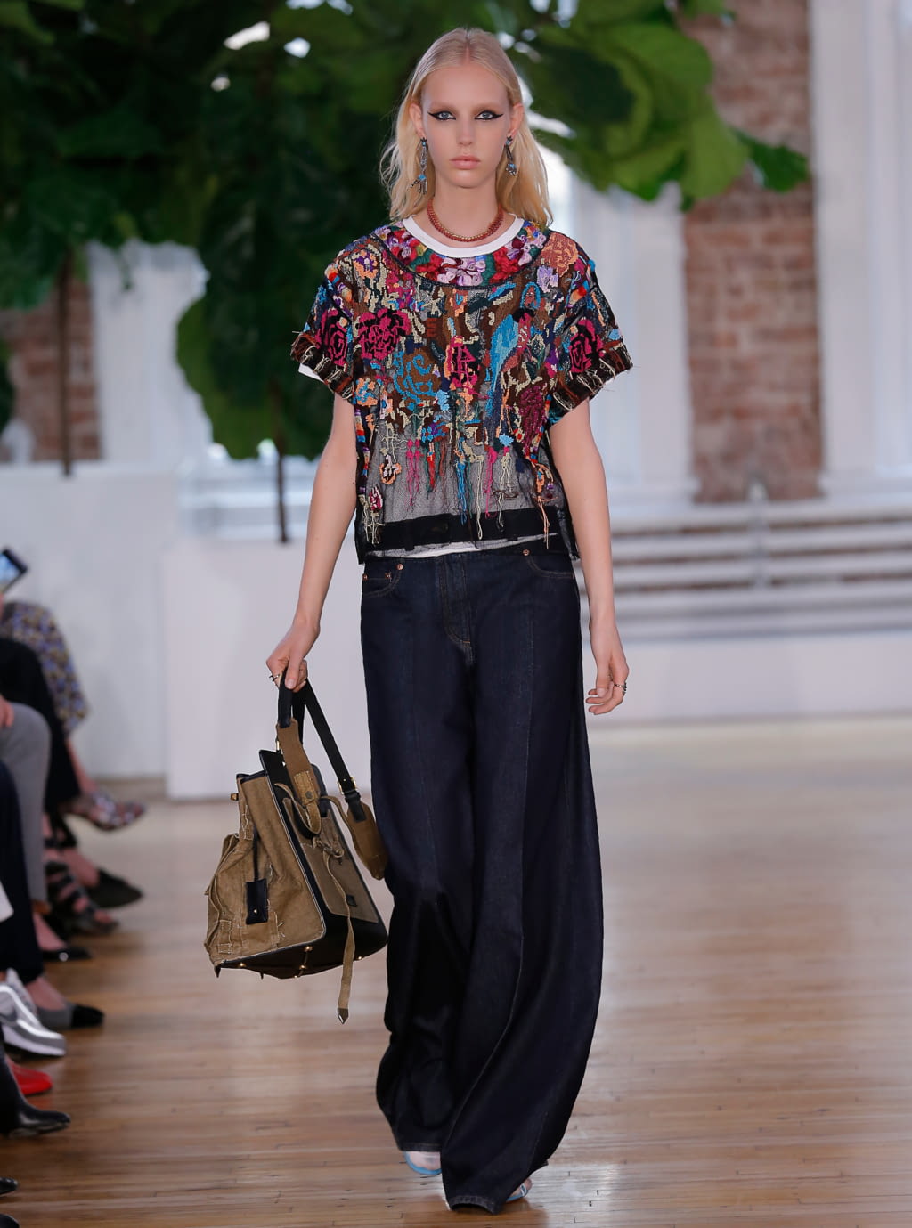 Fashion Week Paris Resort 2018 look 54 from the Valentino collection womenswear