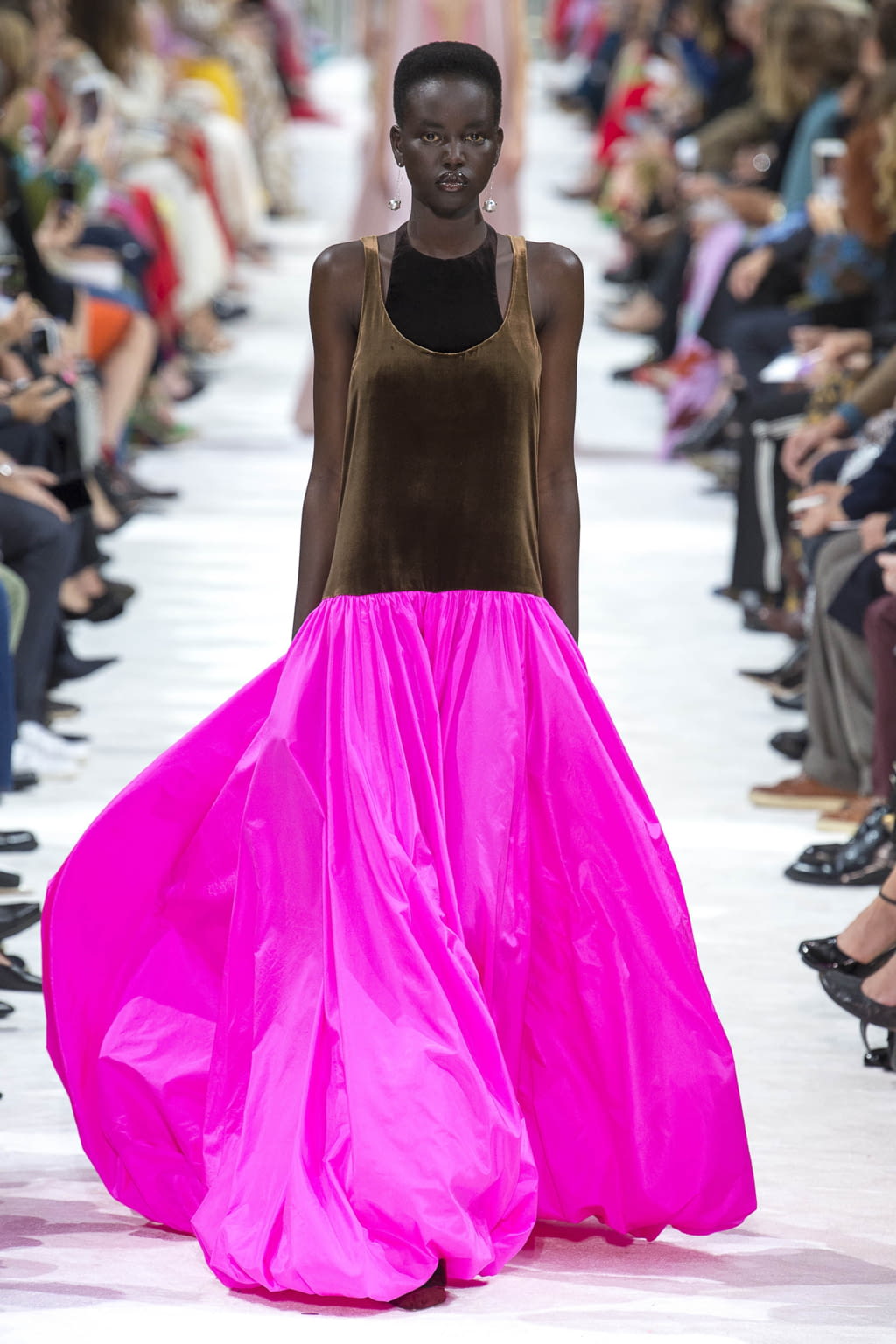 Fashion Week Paris Spring/Summer 2018 look 71 de la collection Valentino womenswear