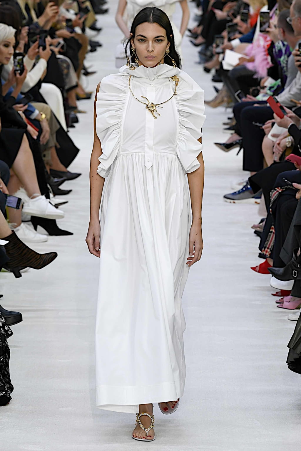 Fashion Week Paris Spring/Summer 2020 look 10 de la collection Valentino womenswear