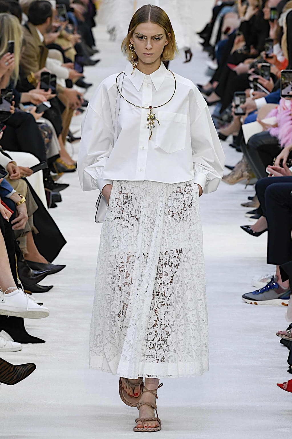 Fashion Week Paris Spring/Summer 2020 look 23 de la collection Valentino womenswear