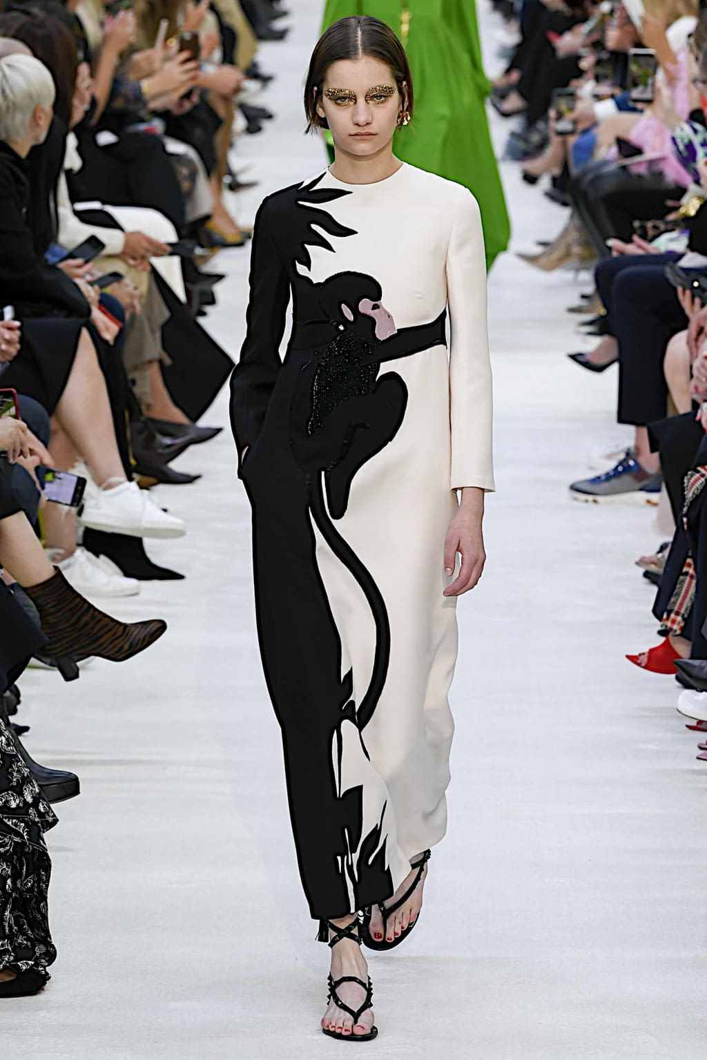 Fashion Week Paris Spring/Summer 2020 look 31 from the Valentino collection 女装