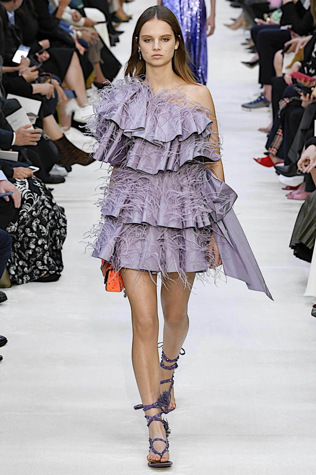 Fashion Week Paris Spring/Summer 2020 look 66 de la collection Valentino womenswear