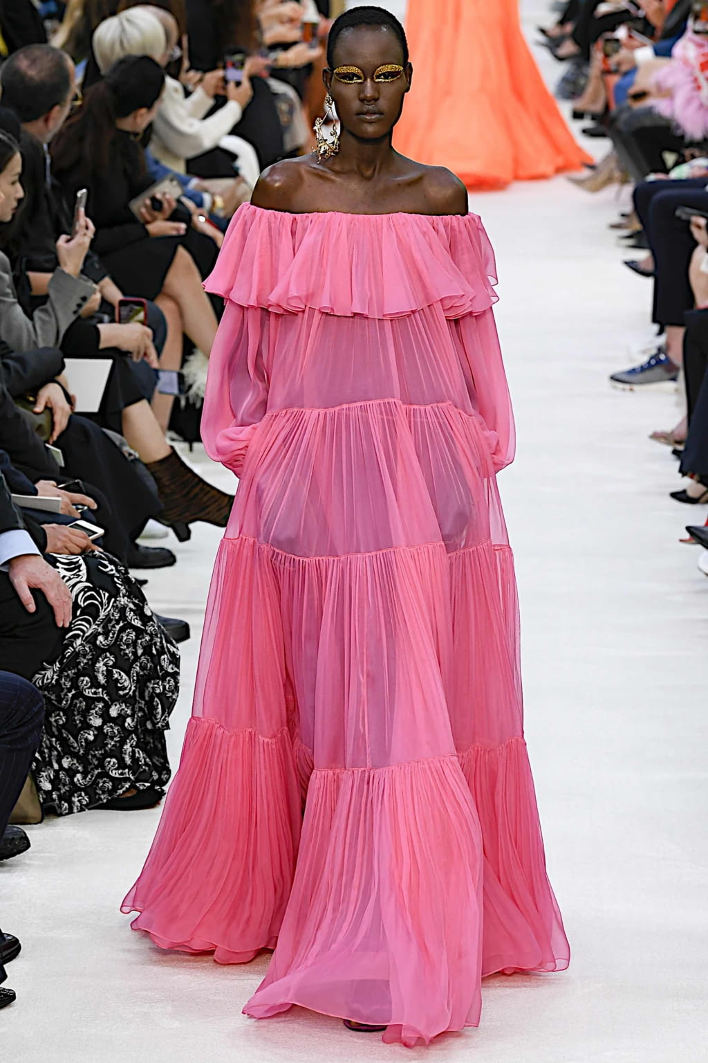 Fashion Week Paris Spring/Summer 2020 look 74 de la collection Valentino womenswear