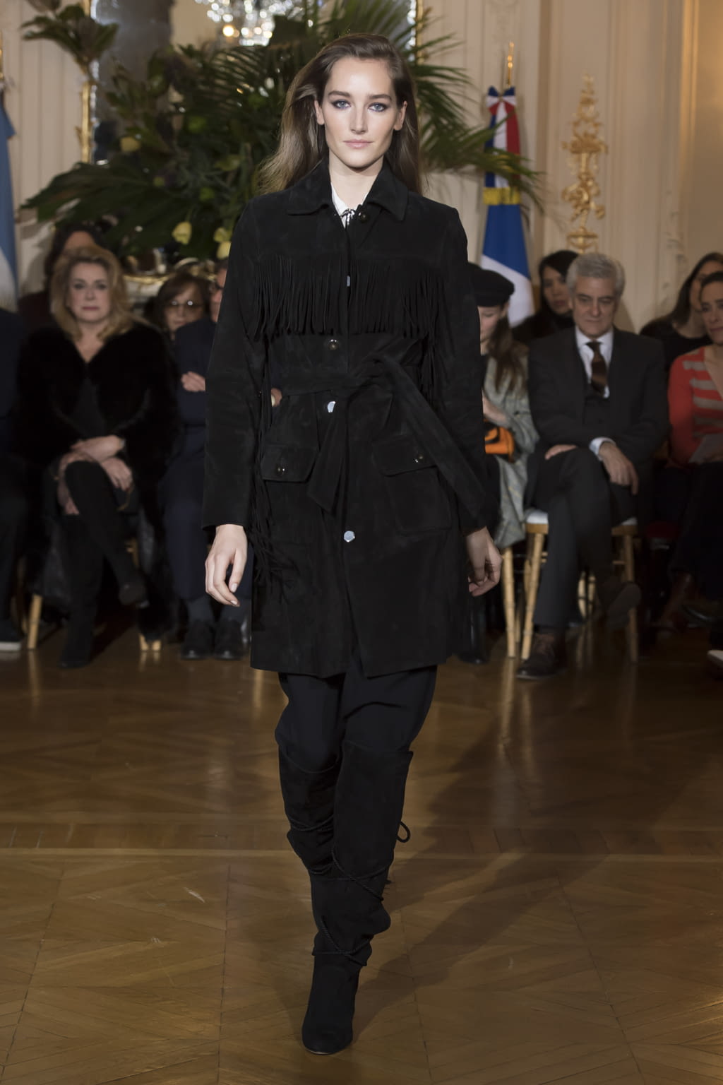 Fashion Week Paris Fall/Winter 2018 look 16 de la collection Vanessa Seward womenswear