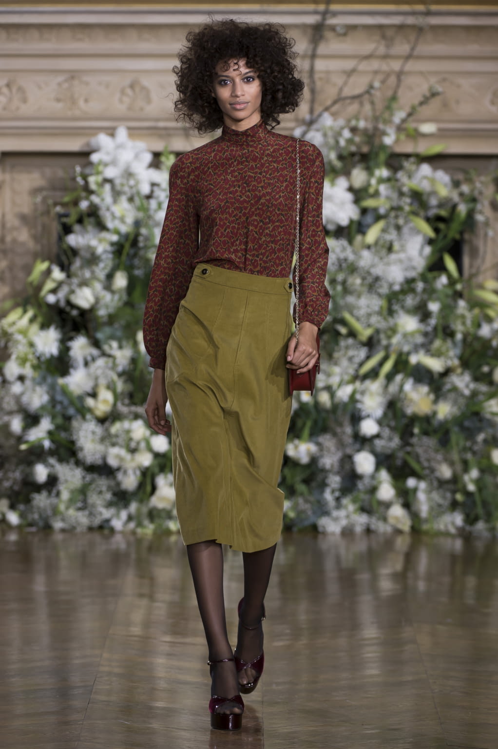 Fashion Week Paris Fall/Winter 2016 look 13 from the Vanessa Seward collection womenswear