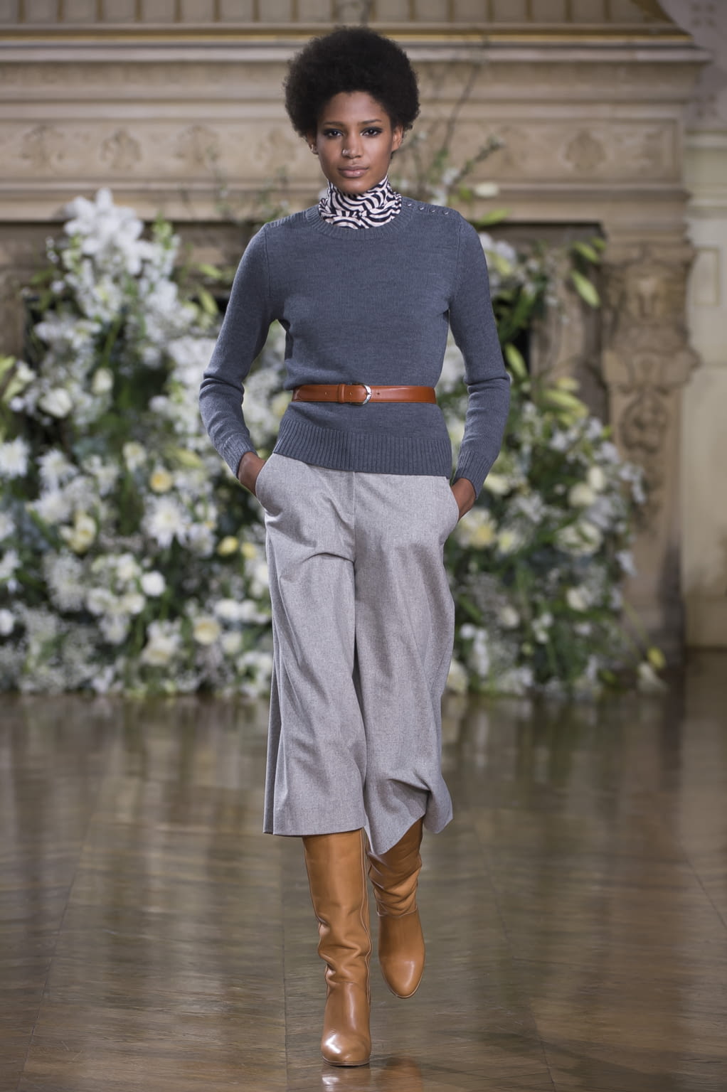 Fashion Week Paris Fall/Winter 2016 look 14 from the Vanessa Seward collection 女装