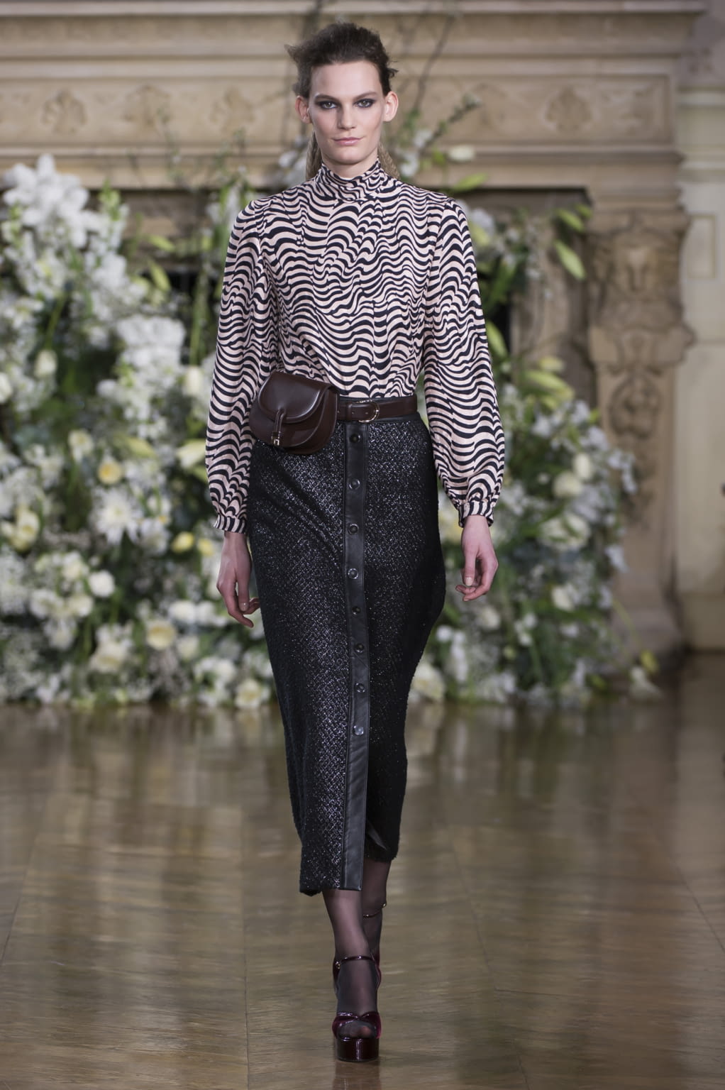 Fashion Week Paris Fall/Winter 2016 look 20 from the Vanessa Seward collection 女装