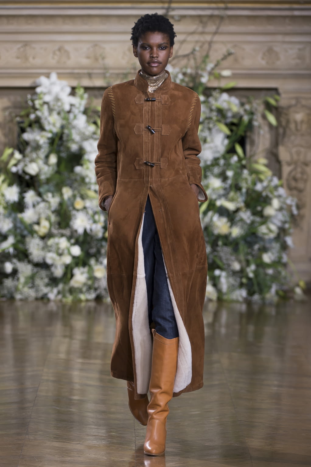 Fashion Week Paris Fall/Winter 2016 look 4 from the Vanessa Seward collection womenswear