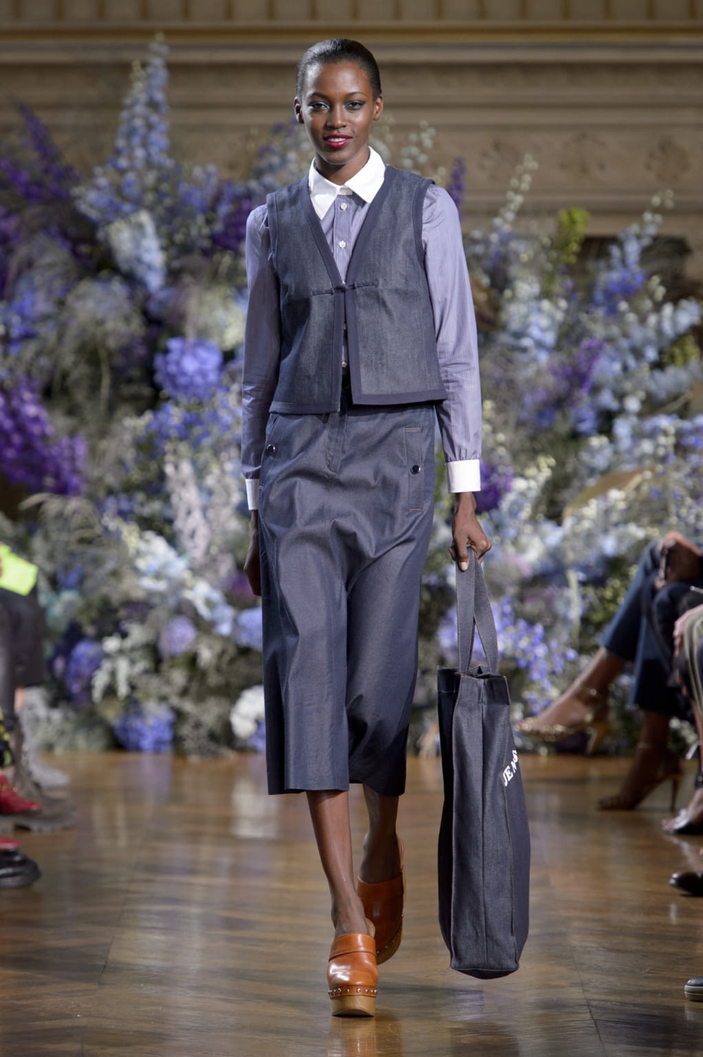 Fashion Week Paris Spring/Summer 2017 look 2 de la collection Vanessa Seward womenswear