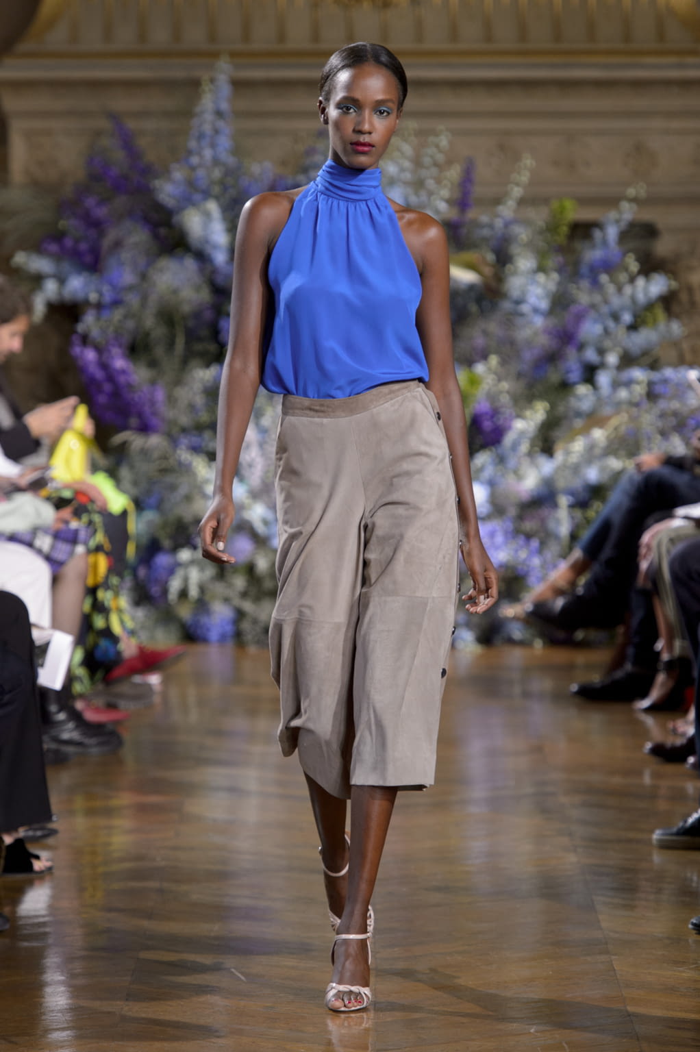 Fashion Week Paris Spring/Summer 2017 look 20 from the Vanessa Seward collection womenswear
