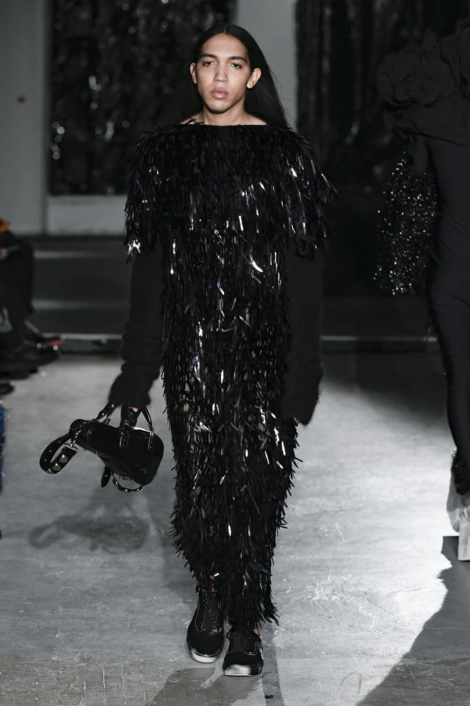 Fashion Week Paris Fall/Winter 2022 look 28 from the Vaquera collection womenswear