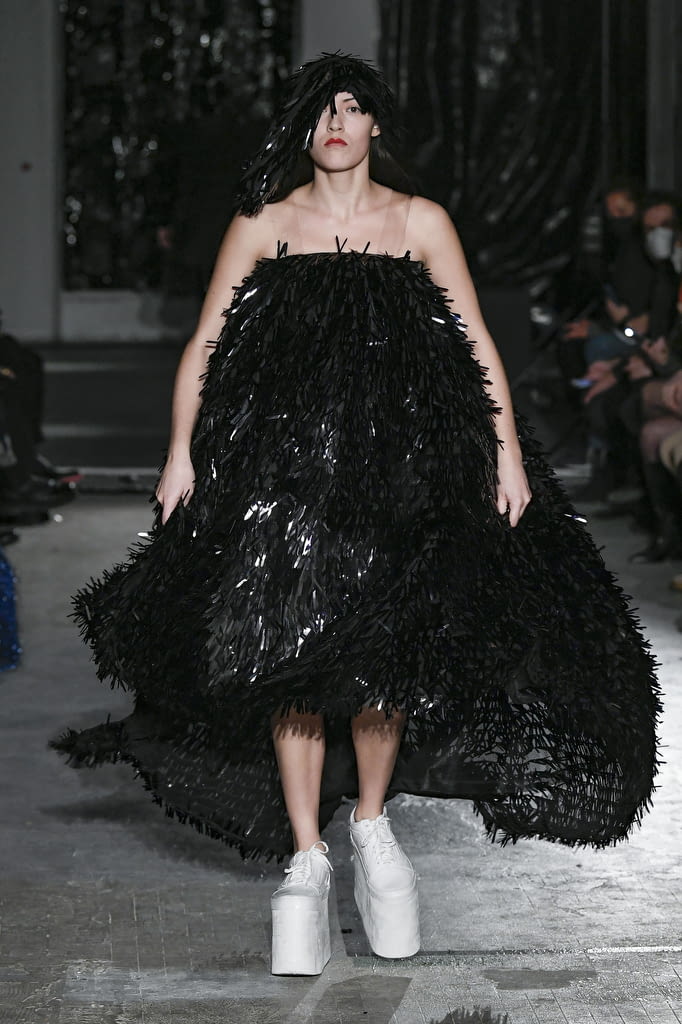 Fashion Week Paris Fall/Winter 2022 look 31 from the Vaquera collection 女装