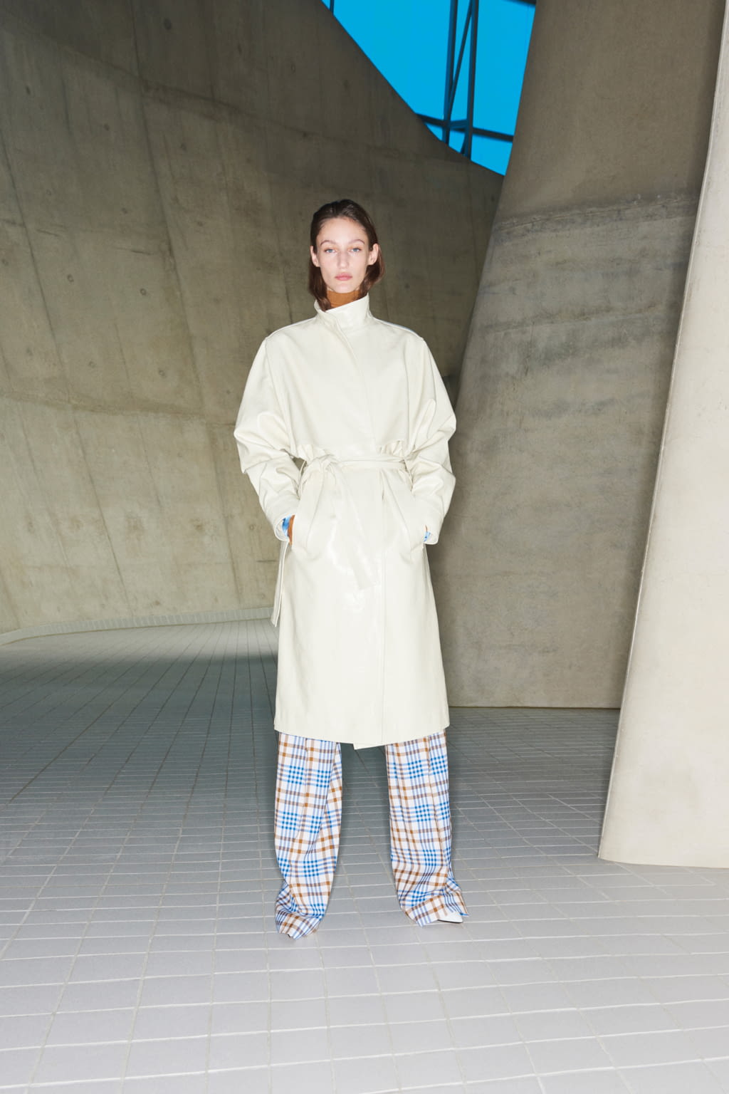 Fashion Week New York Pre-Fall 2018 look 1 from the Victoria Beckham collection 女装