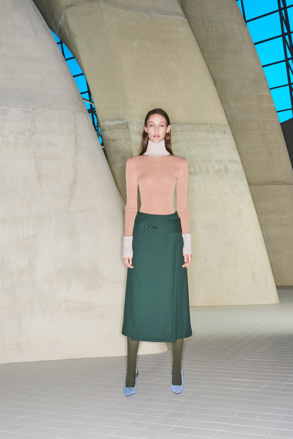 Fashion Week New York Pre-Fall 2018 look 13 from the Victoria Beckham collection womenswear