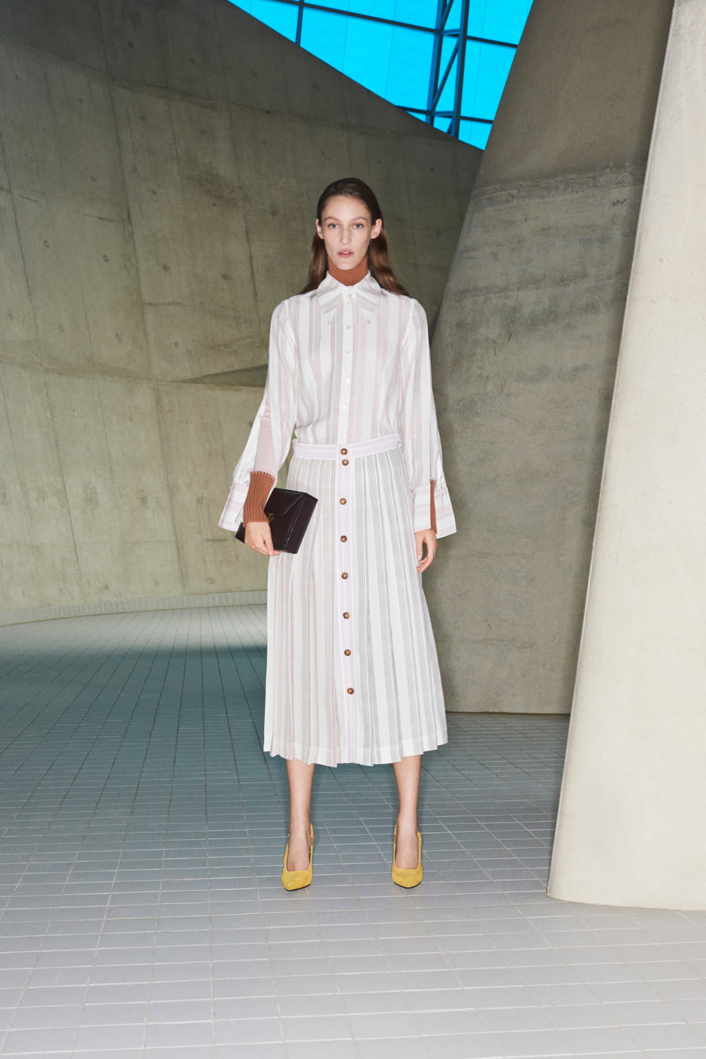 Fashion Week New York Pre-Fall 2018 look 7 from the Victoria Beckham collection womenswear