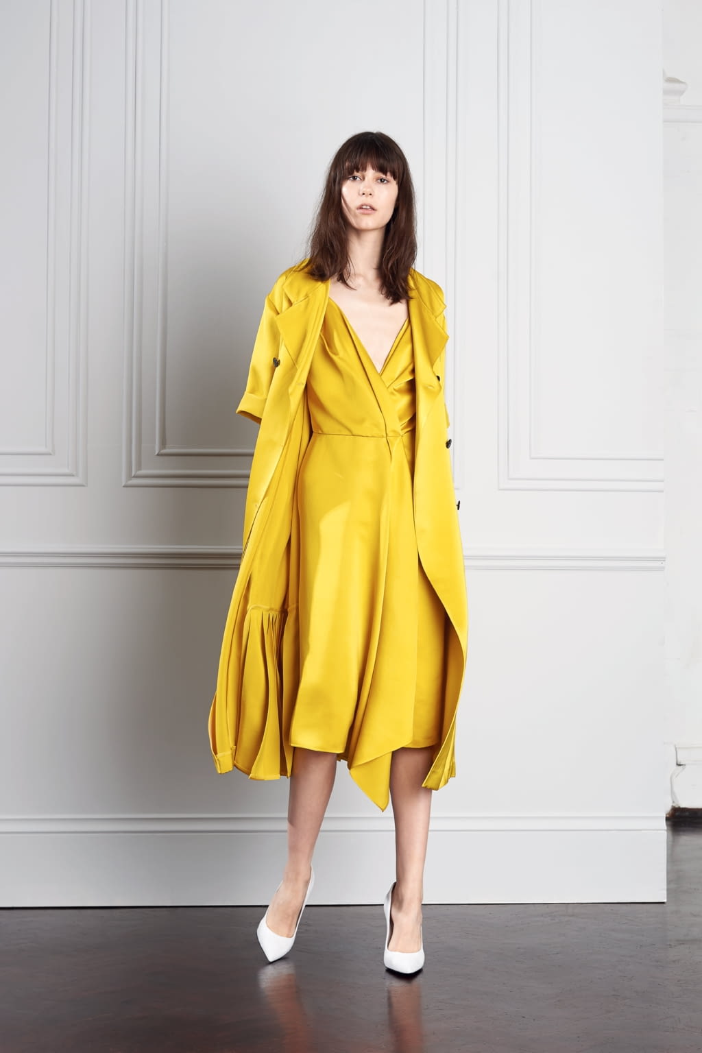 Fashion Week New York Resort 2017 look 11 from the Victoria Beckham collection womenswear
