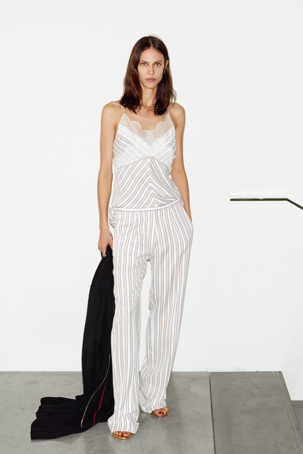 Fashion Week London Pre-Fall 2019 look 26 from the Victoria Beckham collection womenswear