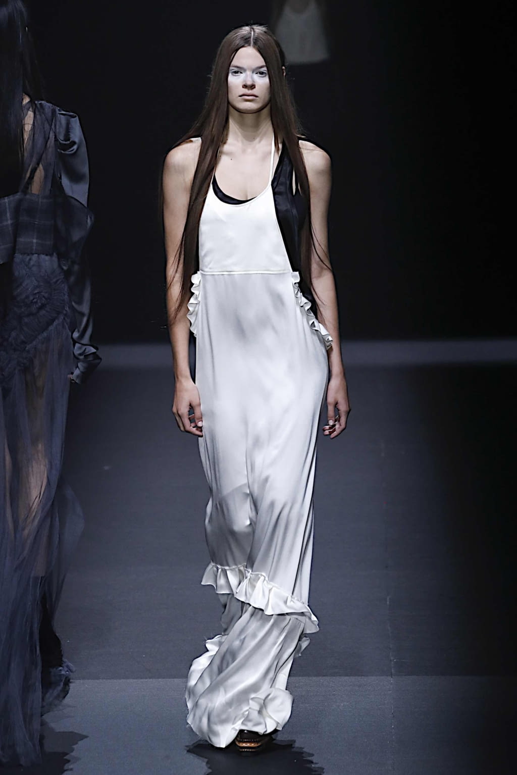 Fashion Week New York Spring/Summer 2020 look 32 from the Vera Wang collection womenswear