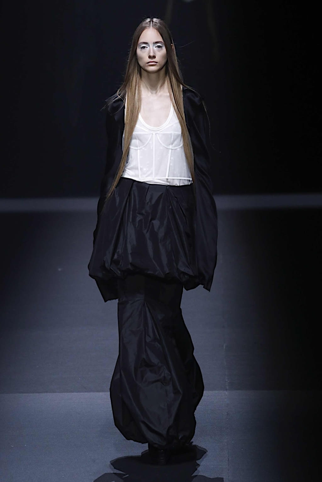 Fashion Week New York Spring/Summer 2020 look 33 from the Vera Wang collection 女装