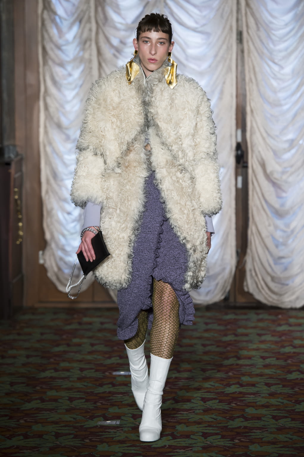 Fashion Week Paris Fall/Winter 2016 look 8 from the Veronique Leroy collection womenswear