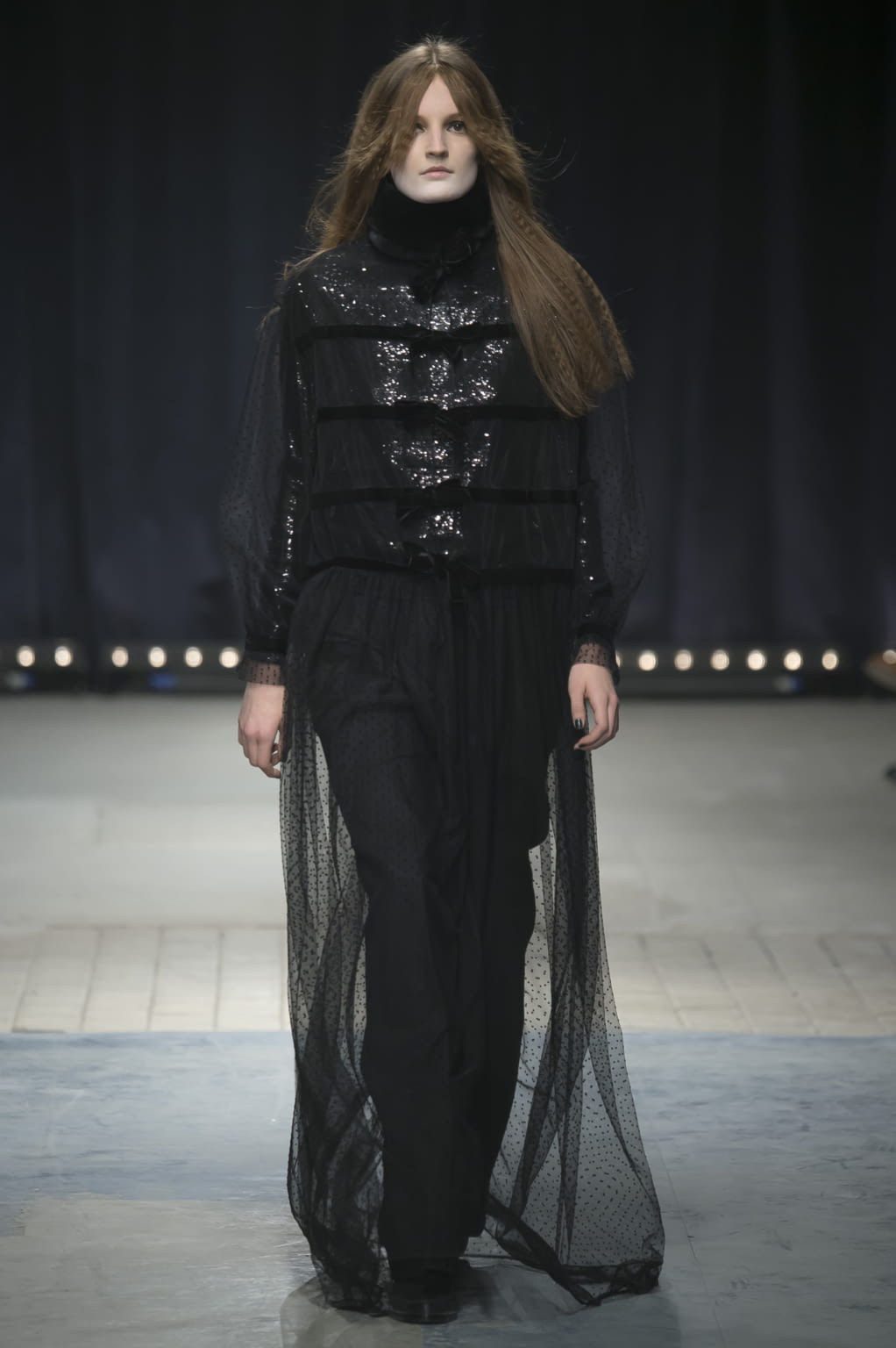 Fashion Week Paris Fall/Winter 2016 look 37 from the Véronique Branquinho collection 女装